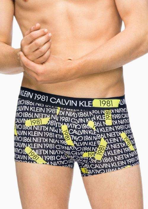 Pánske boxerky Calvin Klein NB2134 XL Čierna
